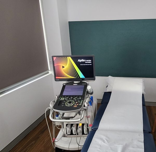 Canon Aplio i-series ultrasound machine at ultrasoundCBR